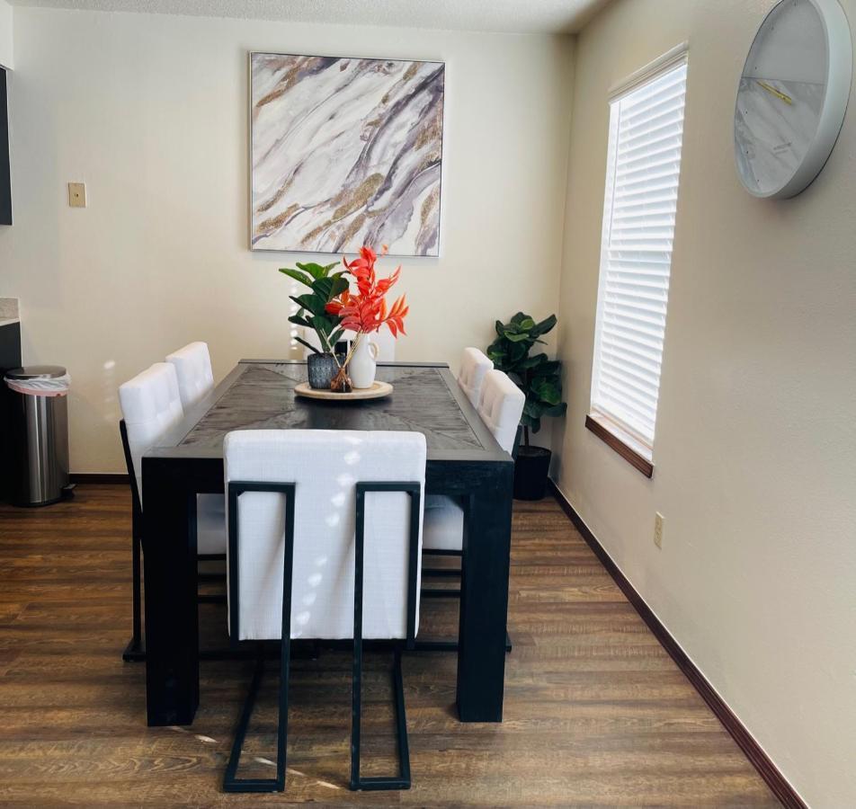 Ou-2 Bed 2 Bath Apartment Close To Ou オクラホマシティ エクステリア 写真