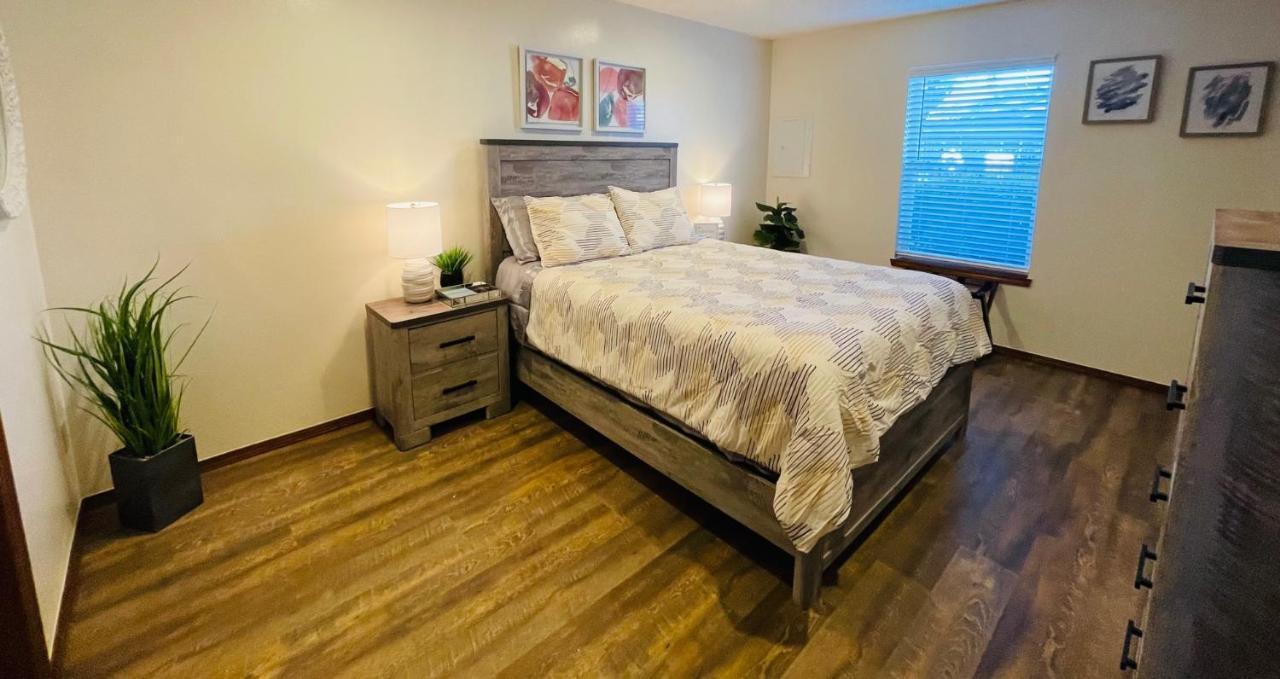 Ou-2 Bed 2 Bath Apartment Close To Ou オクラホマシティ エクステリア 写真