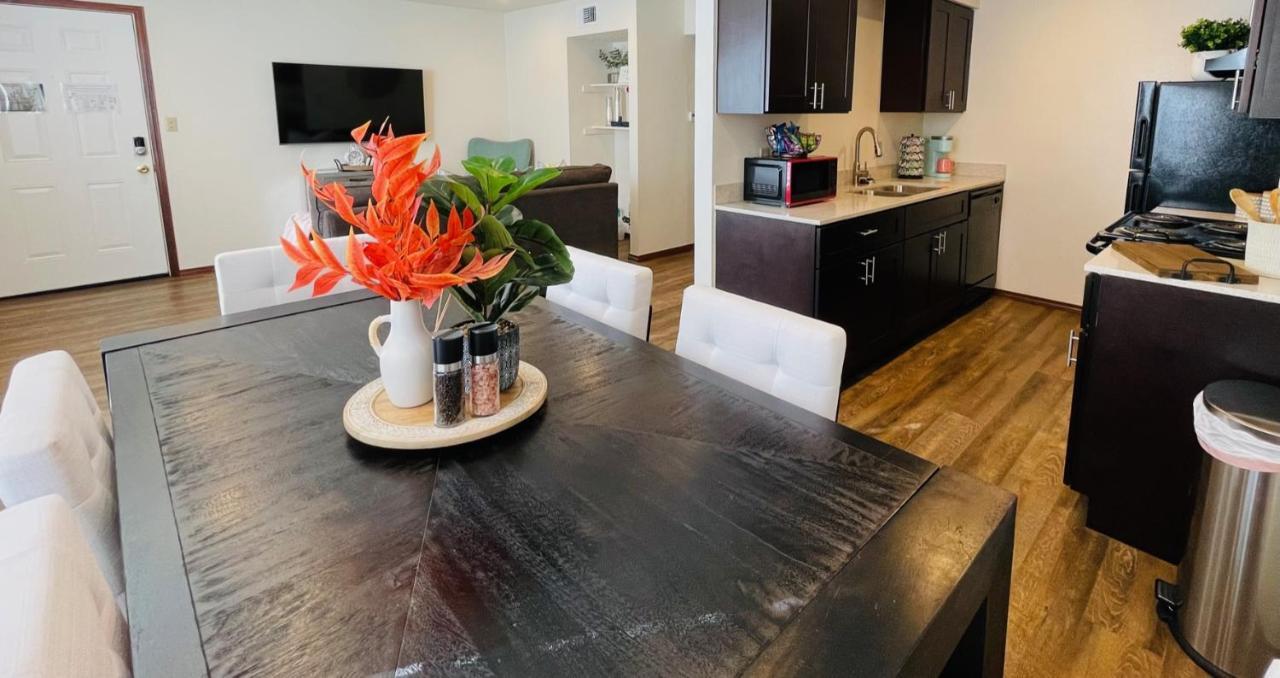 Ou-2 Bed 2 Bath Apartment Close To Ou オクラホマシティ エクステリア 写真